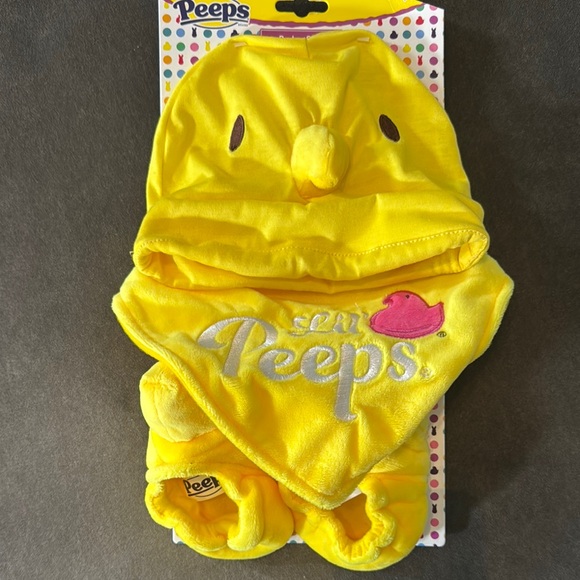 Yellow Peeps Easter Infant Baby 3 Piece Set - Hat Bib & Bunny Booties NEW - Picture 1 of 5